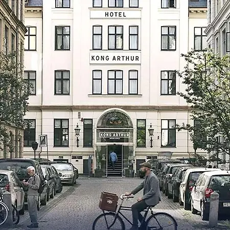 Kong Arthur Hotel 4*