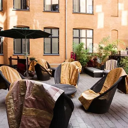 Kong Arthur Hotel 4*