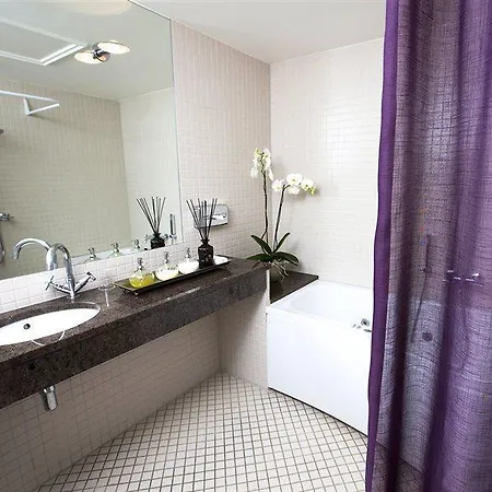 Kong Arthur Hotel 4*