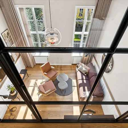 Kong Arthur Hotel 4*