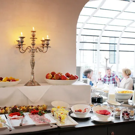 Hotel Kong Arthur 4*