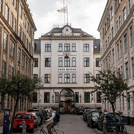 Kong Arthur מלון 4*