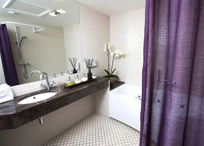 Kong Arthur מלון 4*