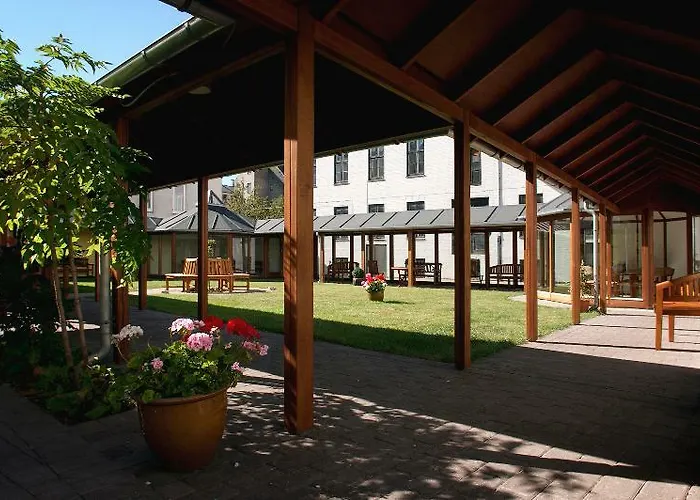 מלון Kong Arthur