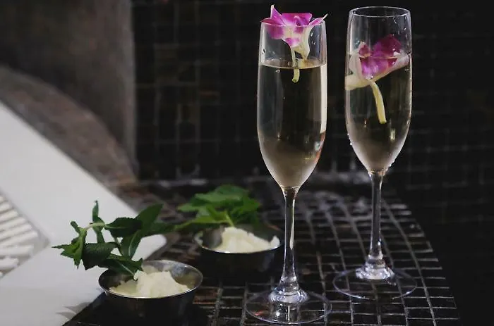 מלון Kong Arthur 4*