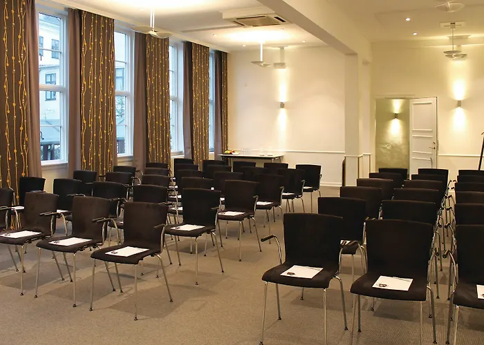 Kong Arthur מלון 4*