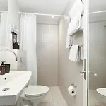 فندق Kong Arthur 4*