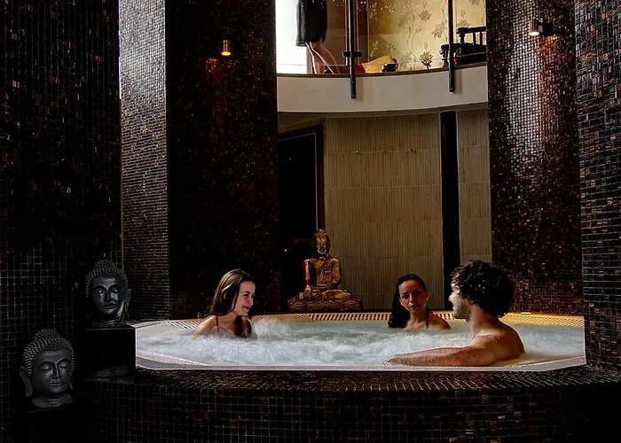 Kong Arthur Hotel 4*